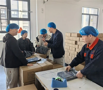 Shenzhendagi AQSh vakolatxonasi mijozlari fabrikamizga tashrif buyurishdi